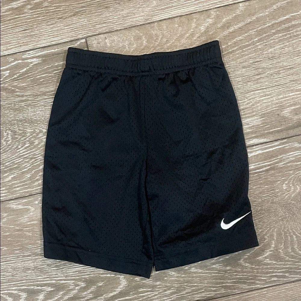 Nike Kids Black Shorts (B)